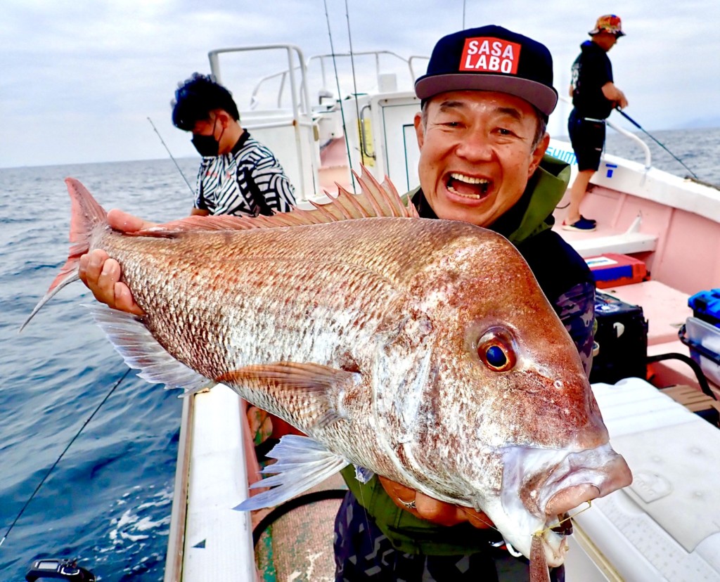 70cmを超える大ダイが連発 ビッグワームのポテンシャルが凄すぎる ニュース つりそく 釣場速報