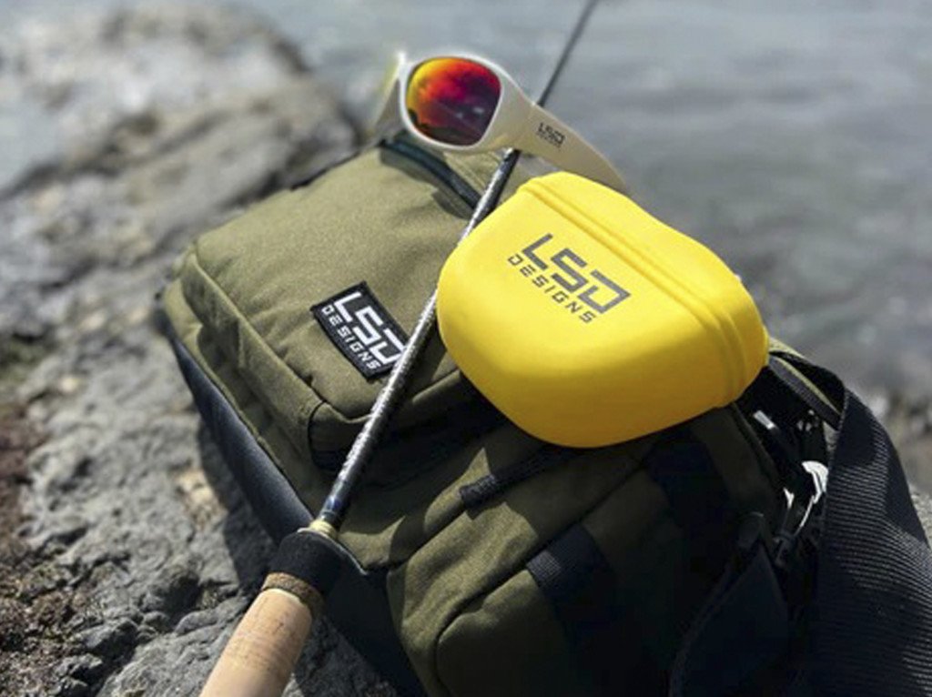 釣り場を次の世代へ」いろんな所に取り付けOK！ 糸くずなどのゴミ入れ