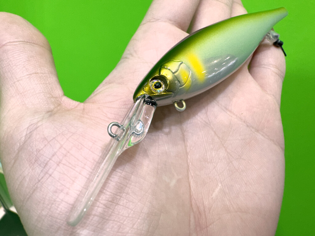 ついにVivaがアユルアーを発売！ 新作ルアーの性能に迫る