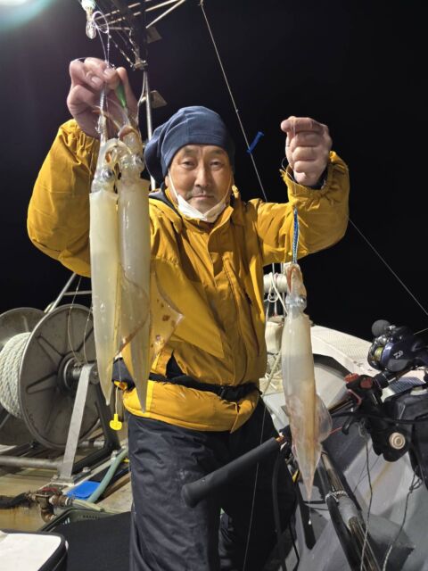 4月4日金曜深夜🦑ヤリイカ竿頭71杯✨ | つりそく（釣場速報）